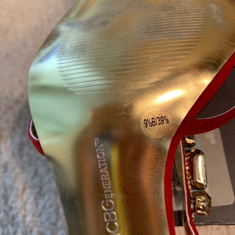 Heels - Picture 5 of 7